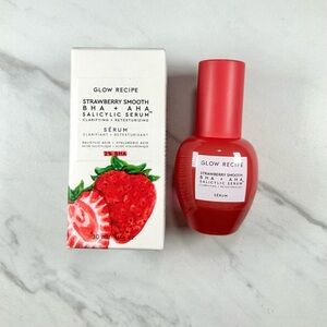 Glow Recipe Strawberry Smooth BHA + AHA Serum NEW